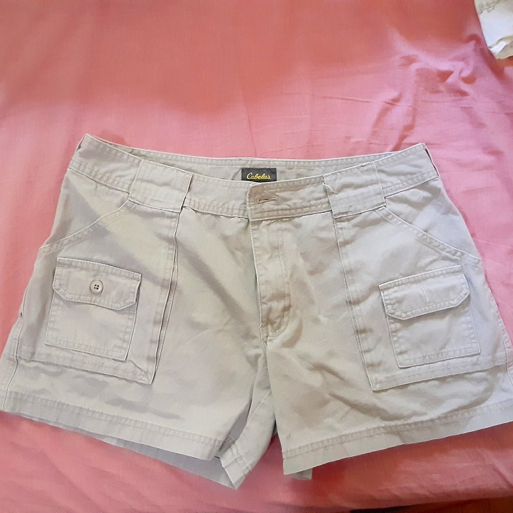 Woman's Cargo shorts